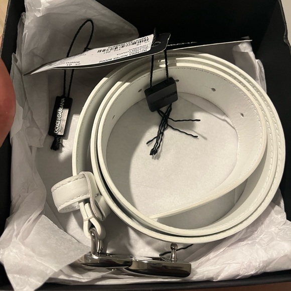 Dolce & Gabbana White Belt with DG Logo Buckle - Picture 2 of 10